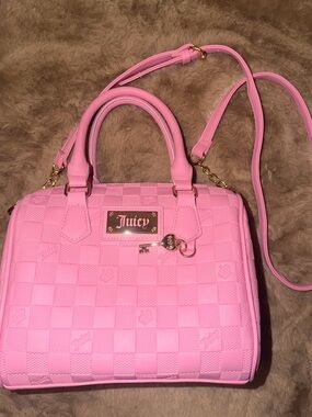Juicy Couture Pink purse with Gold hardware